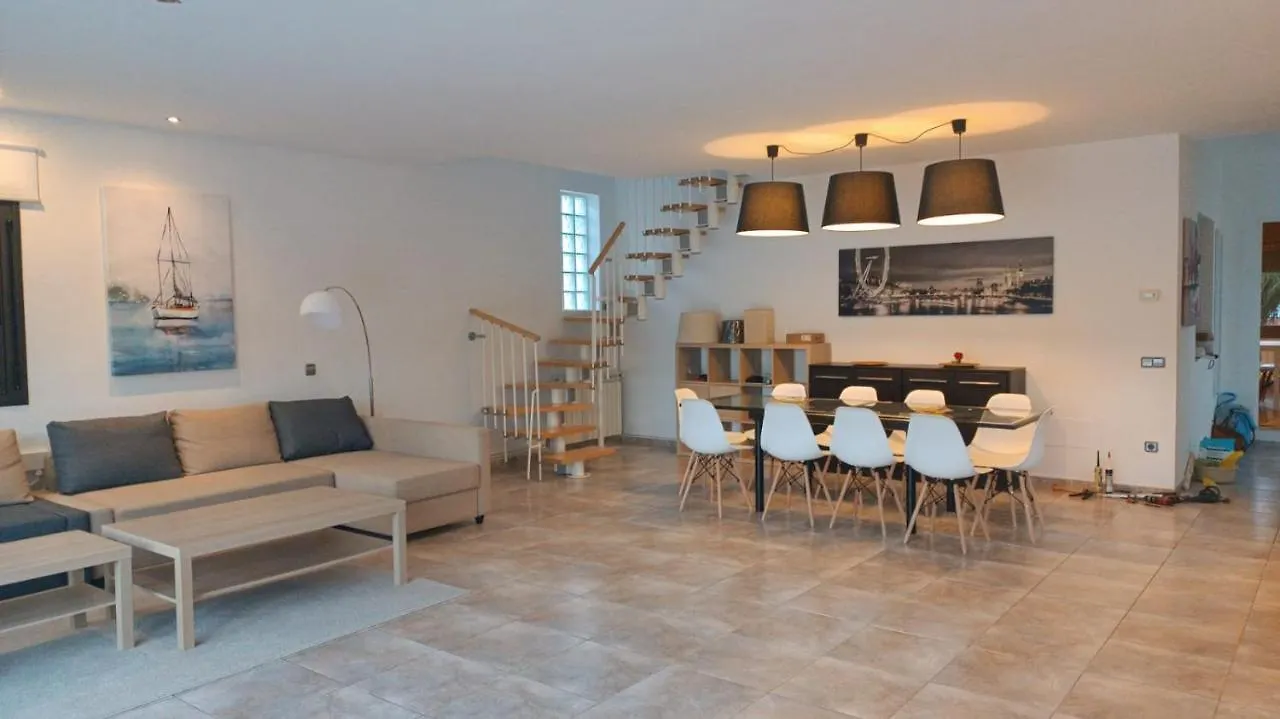 Holiday home Villa Franz House Casa Principal Canyelles